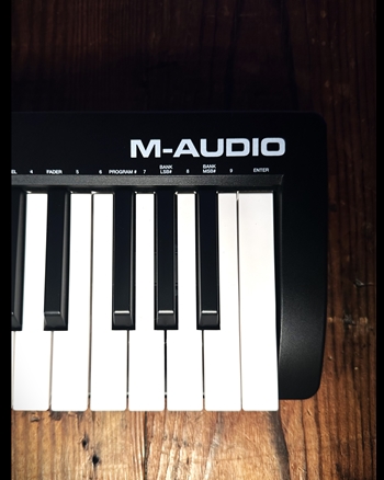 M-Audio Keystation 49es - 49-Key MIDI Controller *USED*