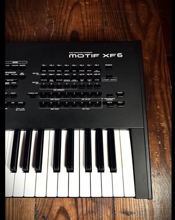Yamaha MOTIF XF6 61-Key Synthesizer Workstation *USED*