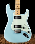 Fender Noventa Stratocaster - Daphne Blue