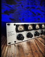 Behringer Magician 8-Channel Vacuum Tube Line Interface *USED*