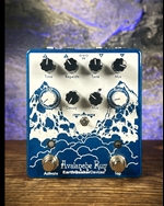 EarthQuaker Devices Avalanche Run Delay/Reverb Pedal *USED*