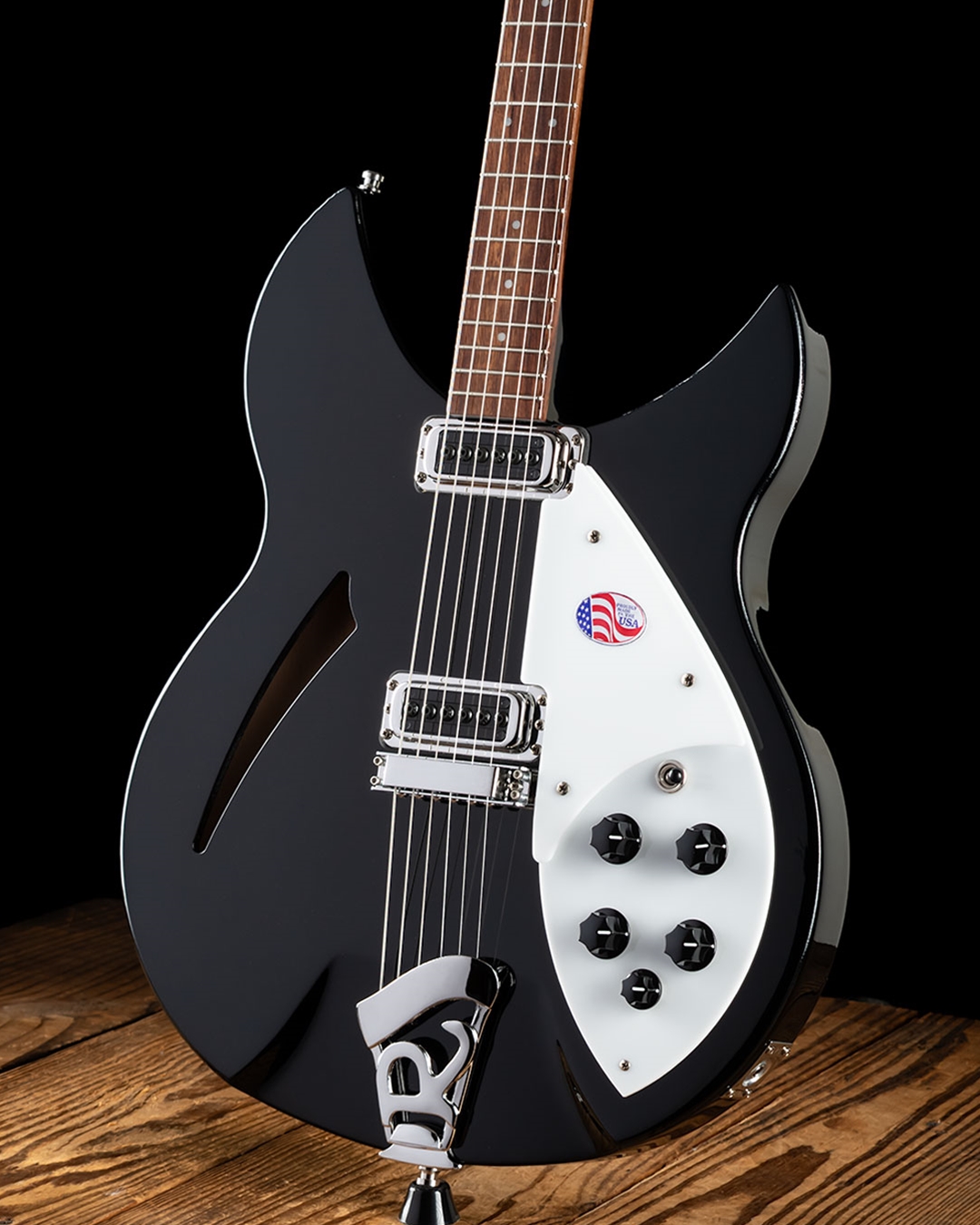 Rickenbacker Model 330 - Jetglo