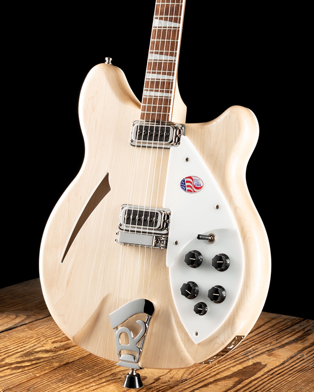 Rickenbacker Model 360 - Mapleglo