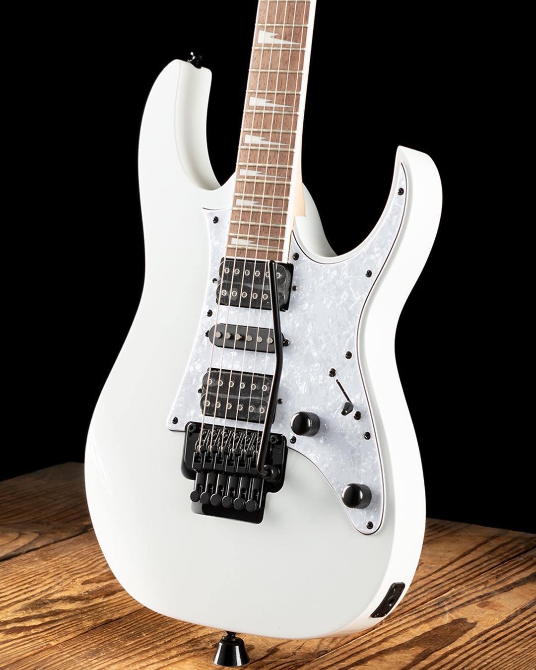 Ibanez RG450DXB - White