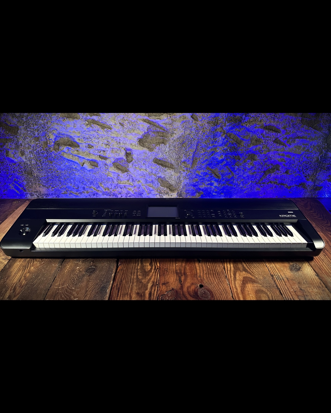 Korg KROME 88 Key Music Workstation USED
