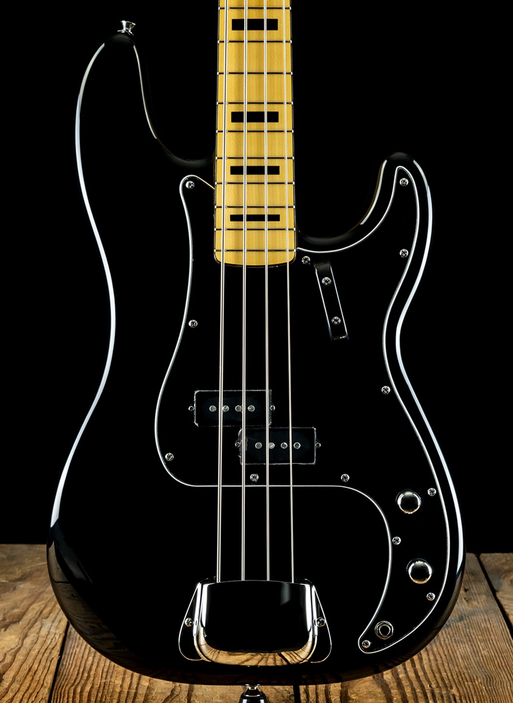 Squier Limited-Edition Classic Vibe '70s Precision Bass