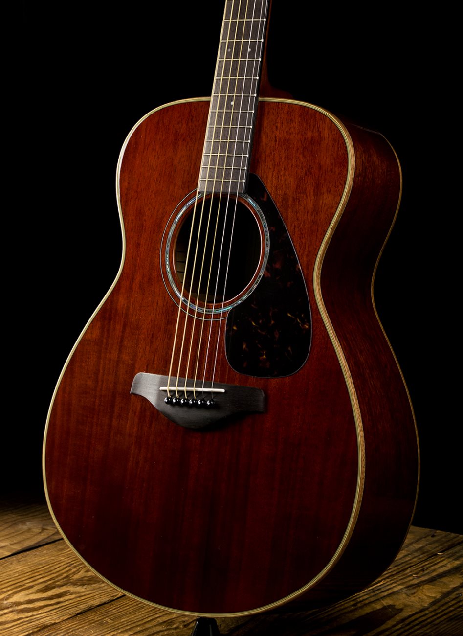 Yamaha fs850 acoustic shop guitar