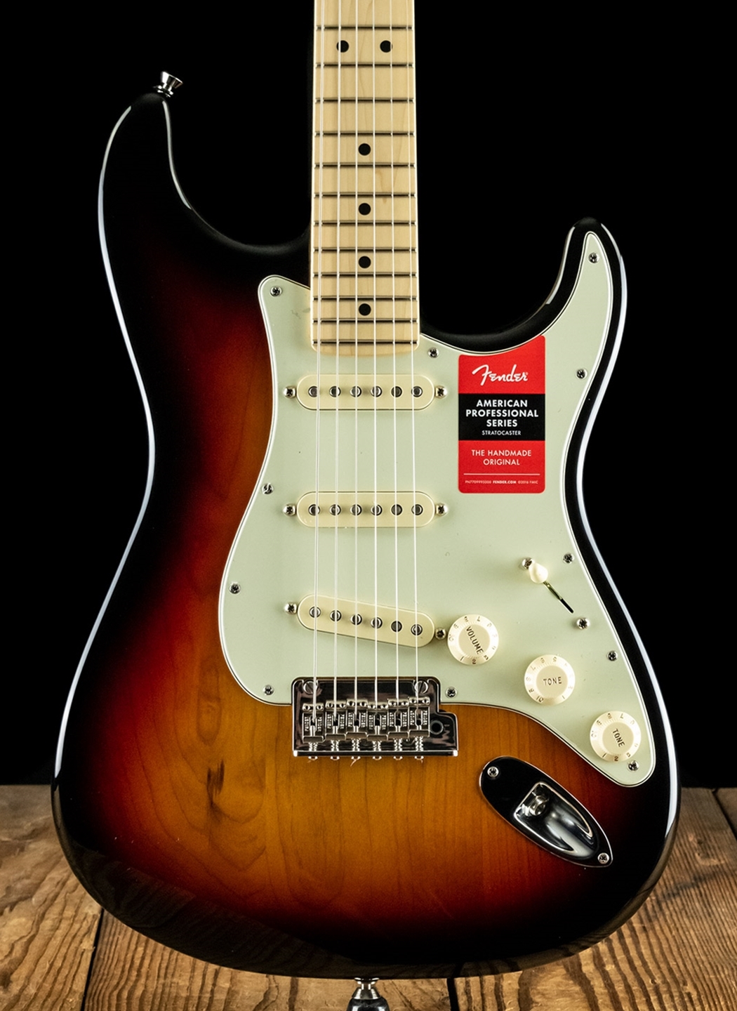 Fender American Professional Stratocaster 3 Color Sunburst