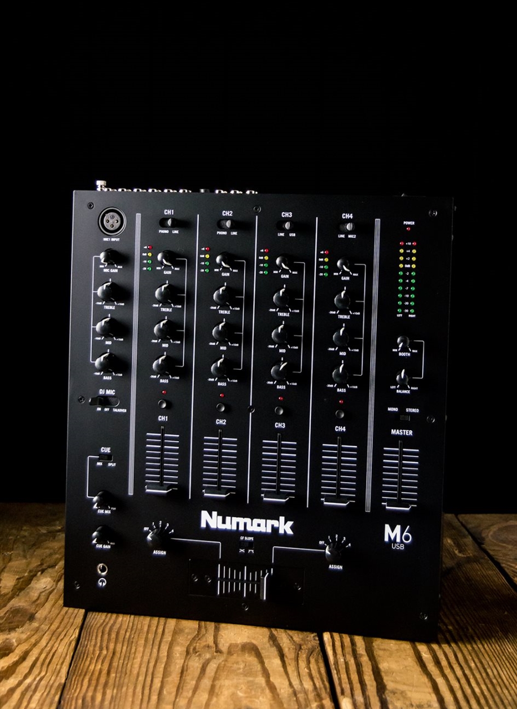 Table de Mixage NUMARK M6 USB - TAMTAM Annemasse