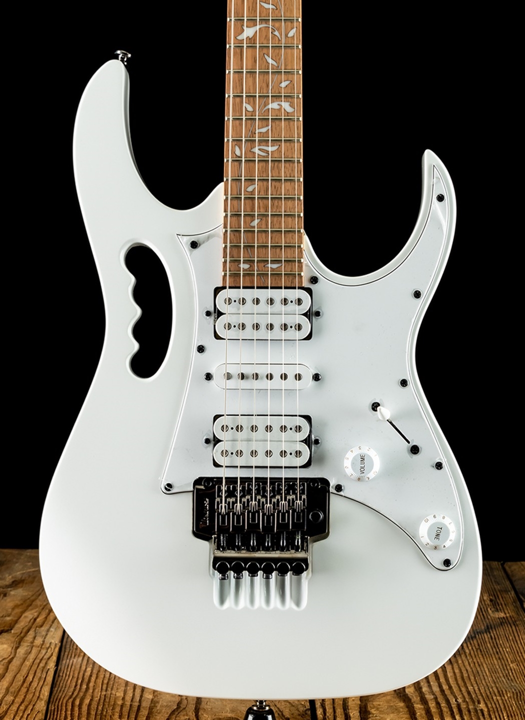 Ibanez JEMJR-Wh Steve Vai