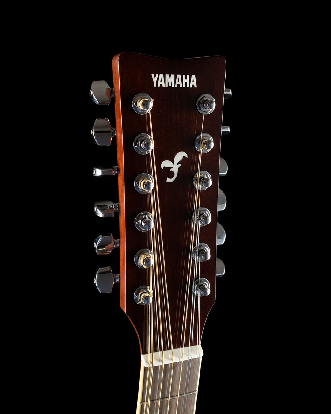 YAMAHA ( ヤマハ ) FG820 NATURAL Amazon.com: Yamaha FG820 Solid Top Acoustic Guitar, Natural