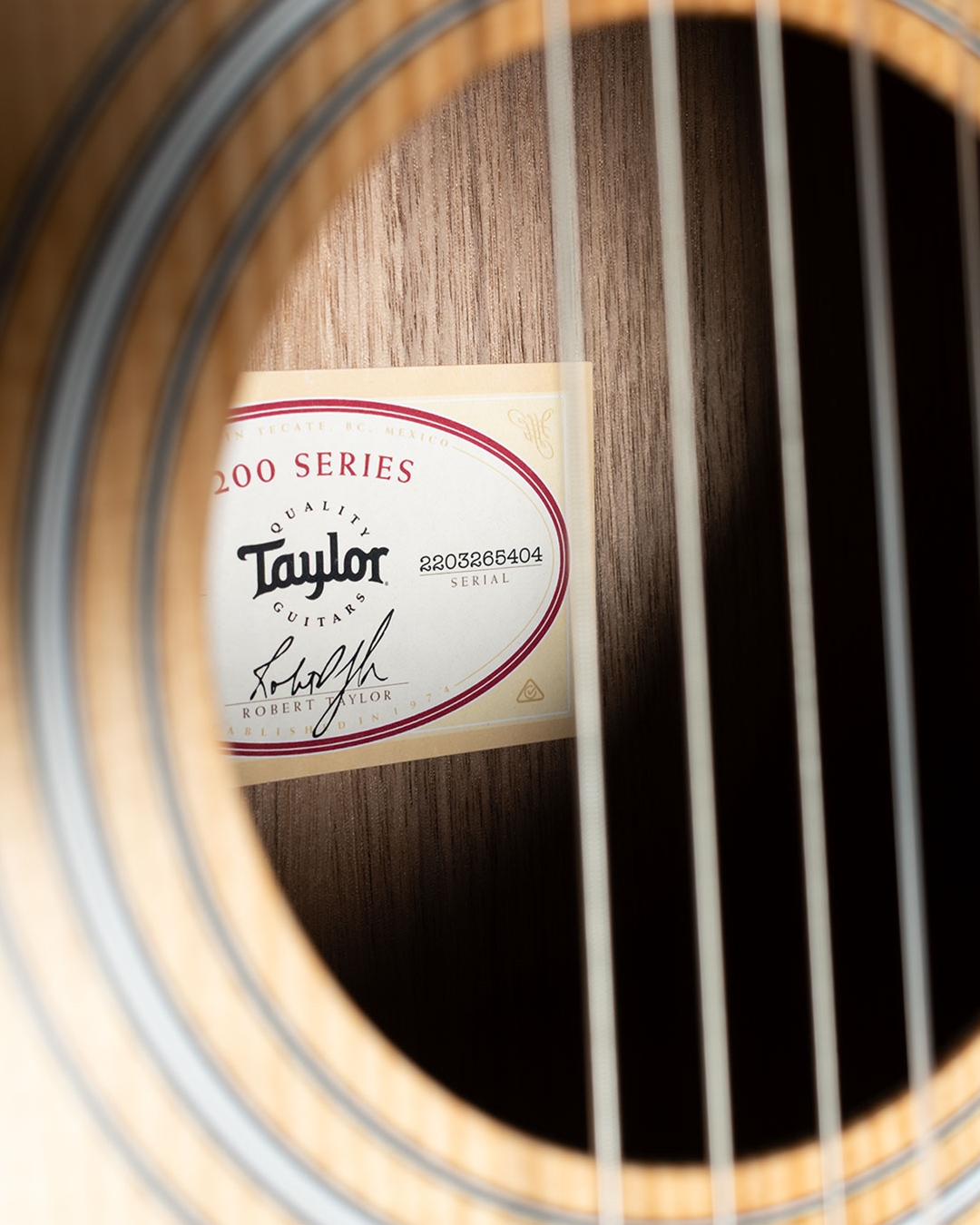 【hrhtmn】Taylor 214ce 【2018年製】純正バッグ付属 hrhtmn】Taylor 214ce 【2018年製】純正バッグ付属 Taylor 214ce