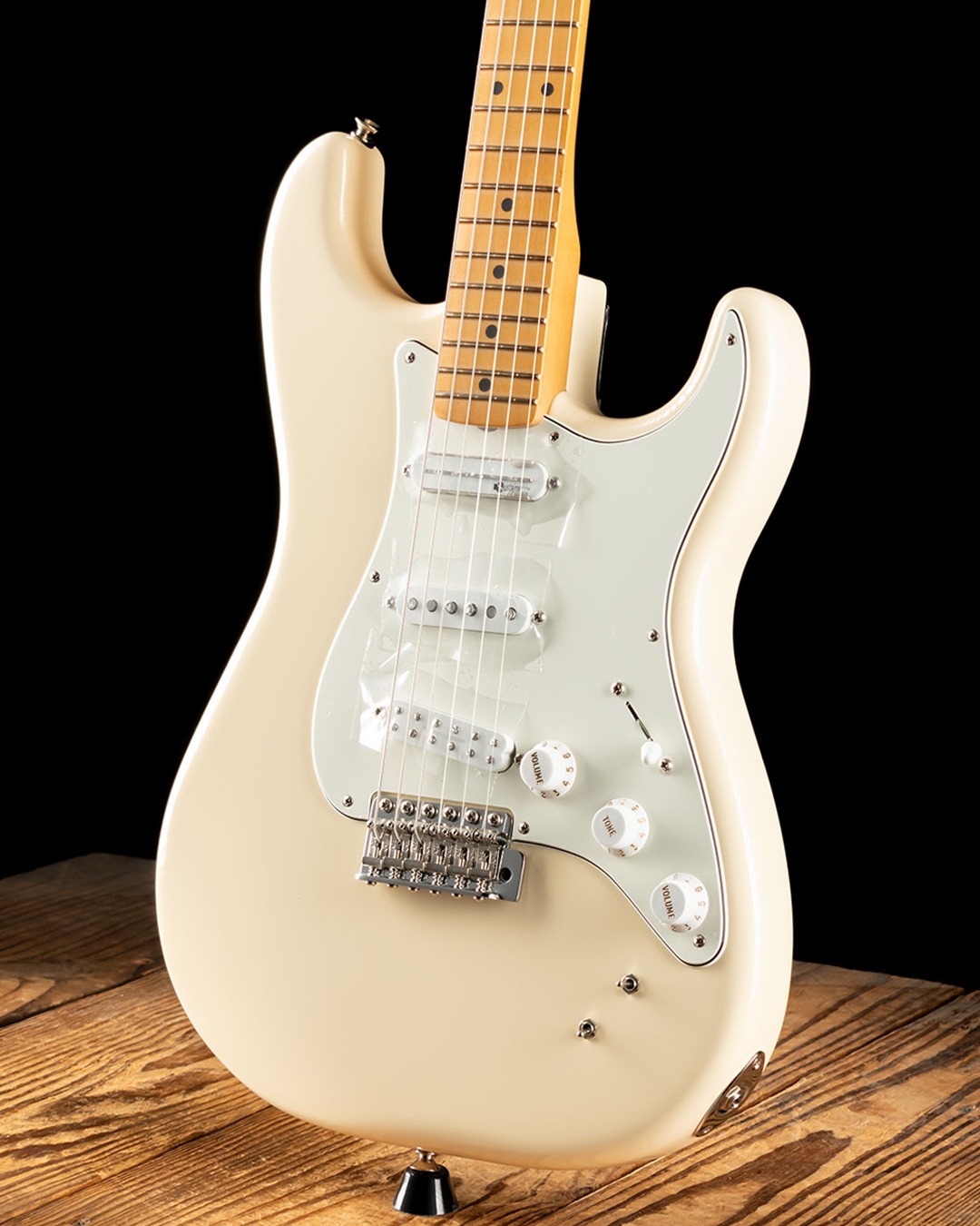 A*G様 Fender Stratocaster アイボリー FENDER LTD AO 50 STRAT MN MARY – Motor City Guitar