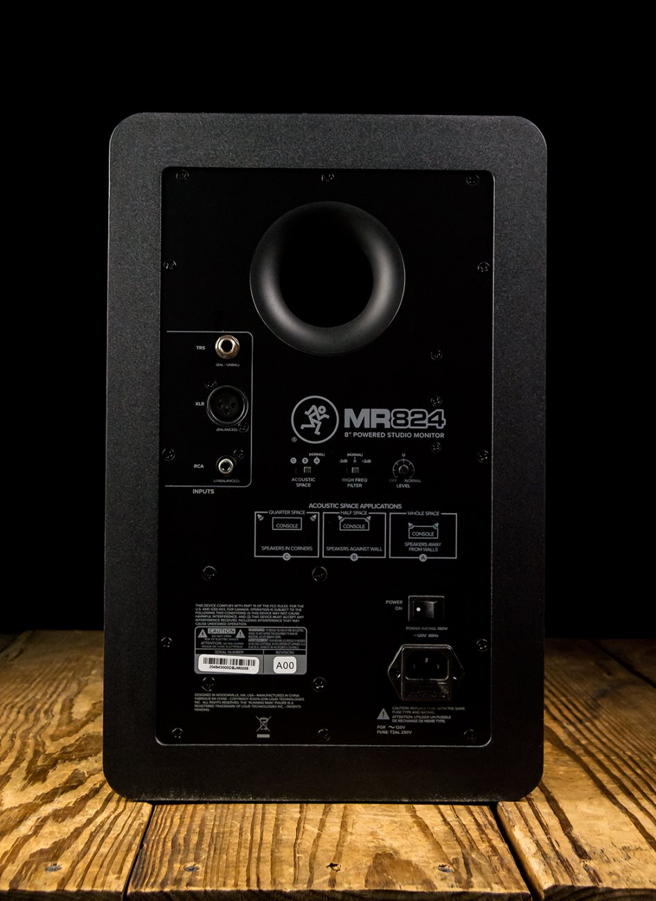 Mackie MR824 - 85 Watt 1x8
