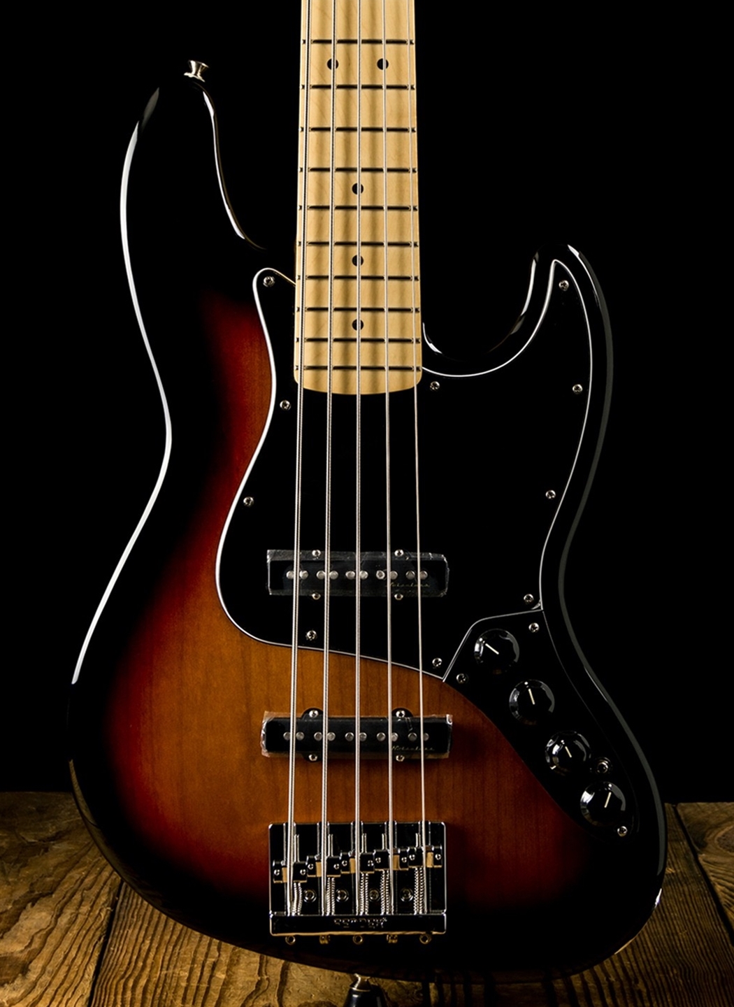 ベース Fender Deluxe Active Jazz Bass V Deluxe Active Jazz Bass® V – Fender