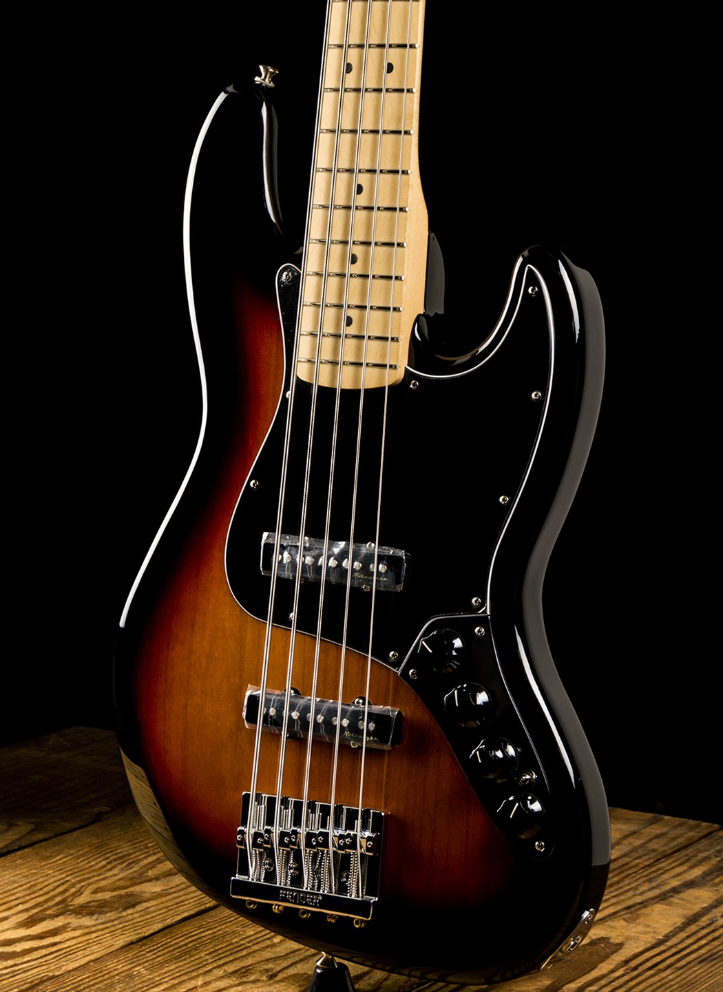 Fender Deluxe Active Jazz Bass V - 3-Color Sunburst
