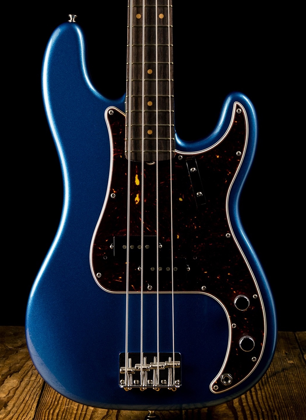 blue fender bass guitar