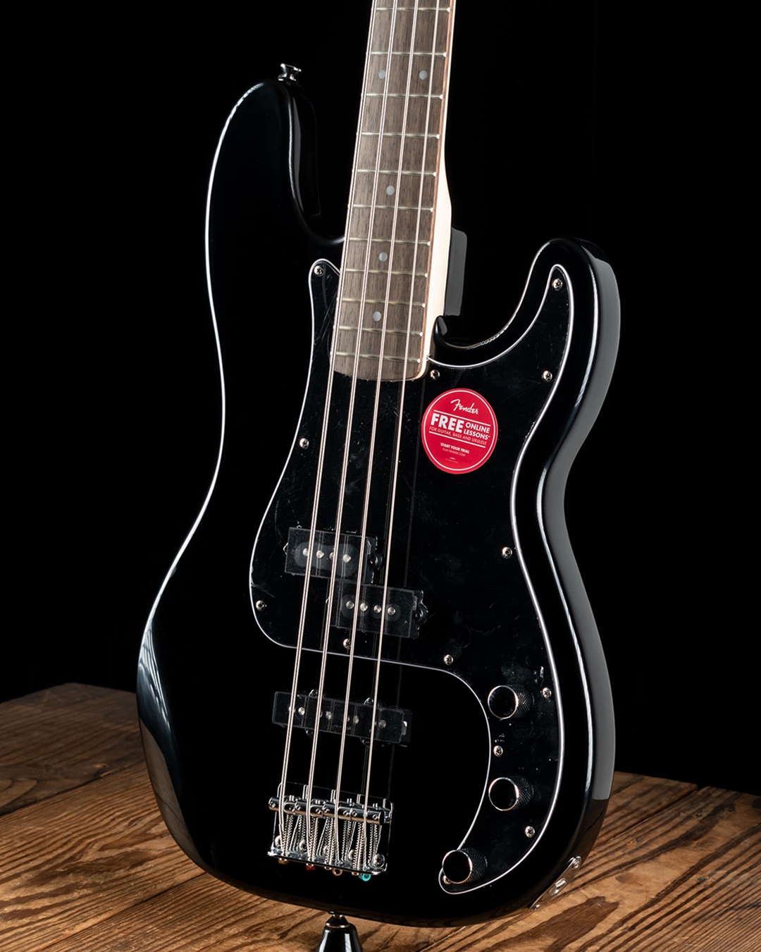 Squier Affinity Precision Bass PJ with Maple Fretboard Black