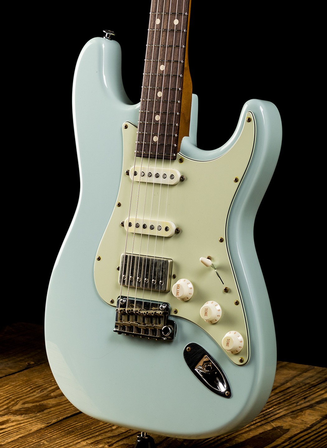 値下げします!! Suhr Classic Antique Roasted Suhr Classic Antique Roasted Guitar - Burgundy Mist