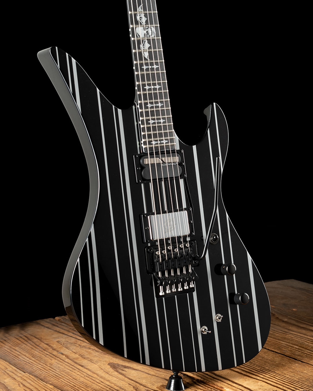 Schecter Synster Gates Custom-S - Black w/Silver Stripes