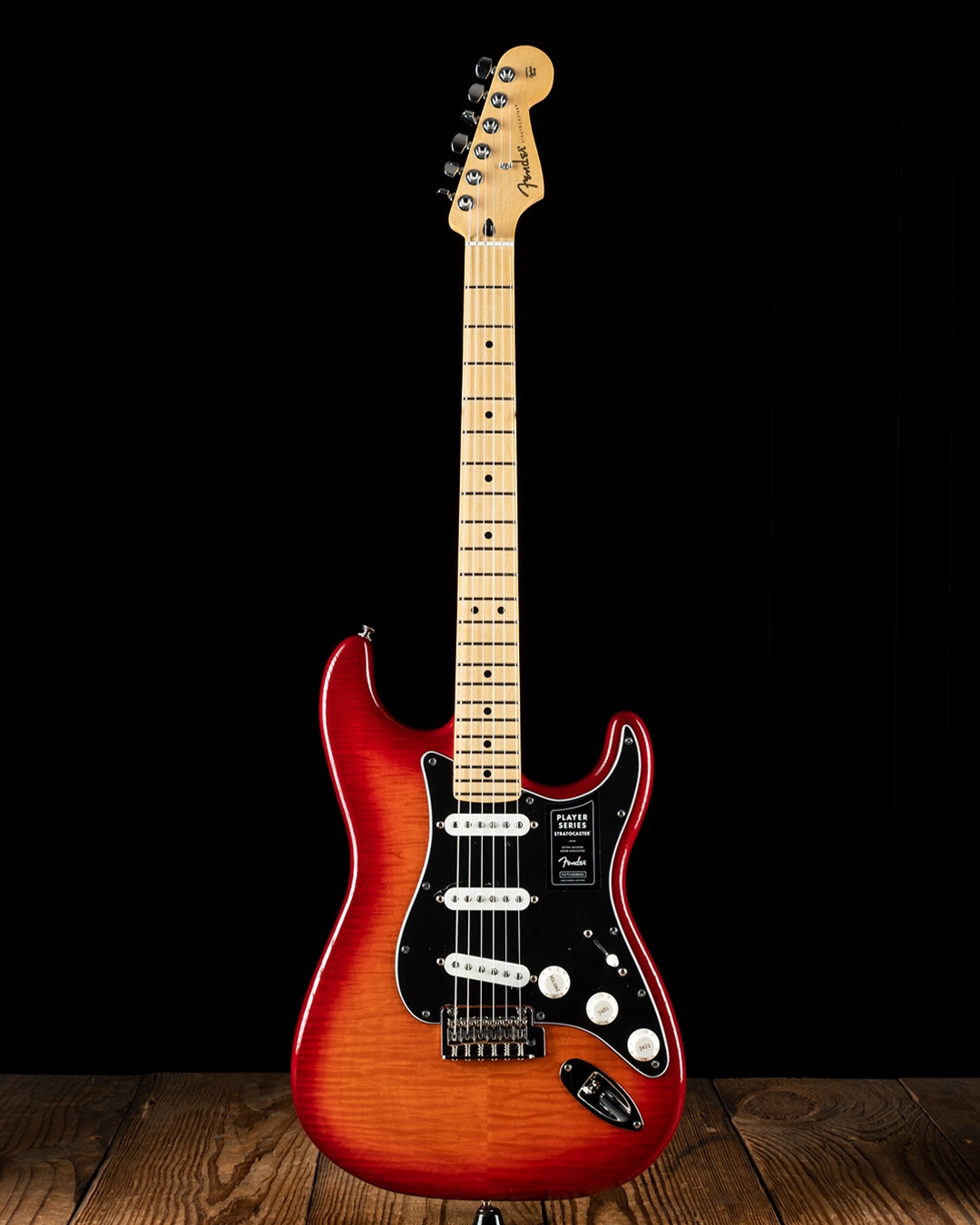 【値下げ】Fender Player Stratocaster Plus Top Fender Player Stratocaster Plus Top - Aged Cherry Burst