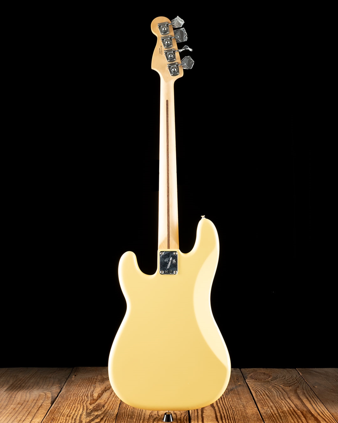 ベース Fender / Precision Bass Buttercream s-l1200.jpg