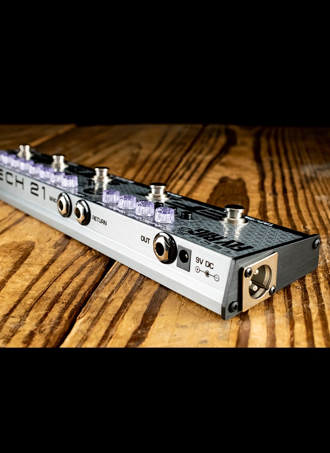 Amazon.com: Tech 21 SansAmp Fly Rig 5 Multi-effects Pedal : Musical  Instruments