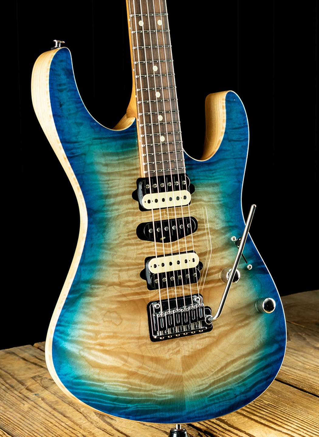 Suhr Modern Custom Quilt Maple/Swamp Ash - Blue Burst