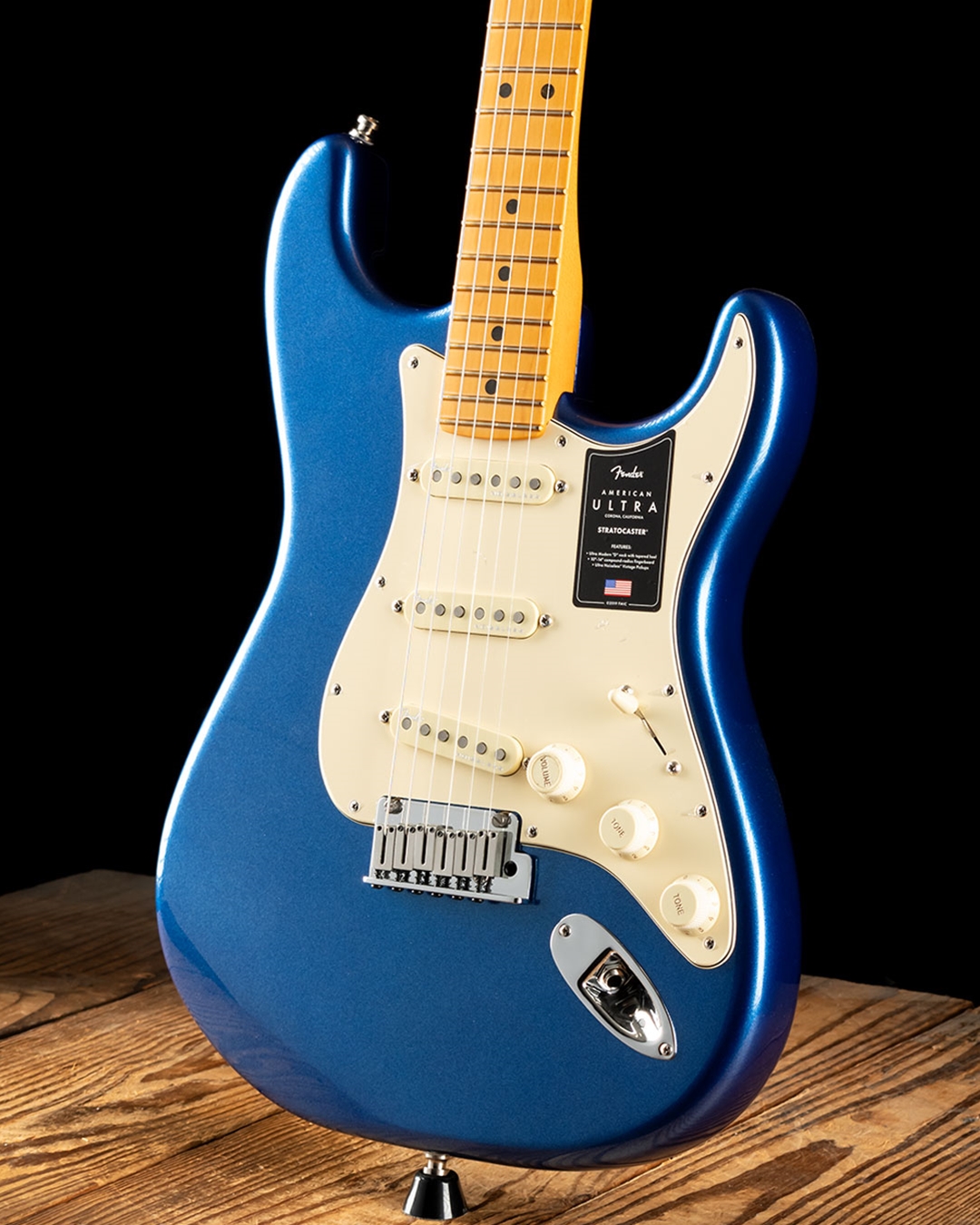 Fender American Ultra Stratocaster - Cobra Blue