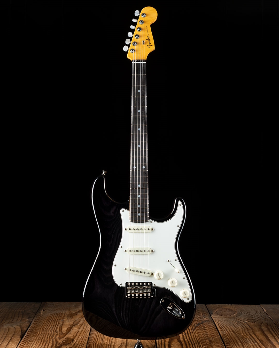 エレキギター】FenderJapanよりオールブラッ ク・ストラト