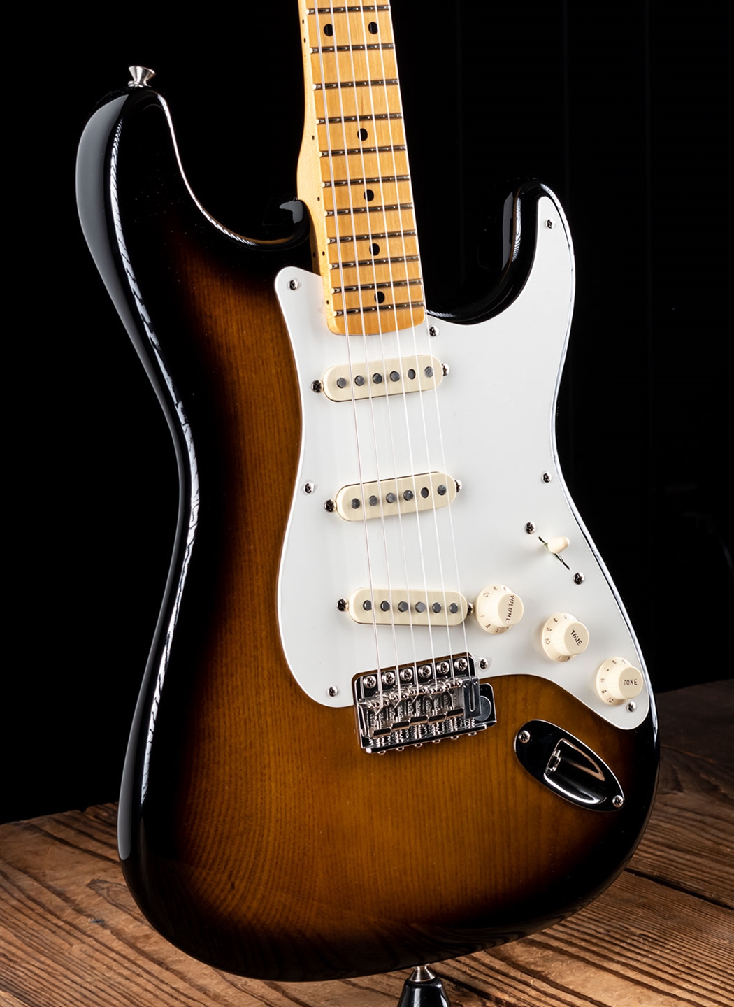 ギター Eric Johnson 1954 Virginia Stratocaster Amazon.com: Fender Stories Collection Eric Johnson 1954