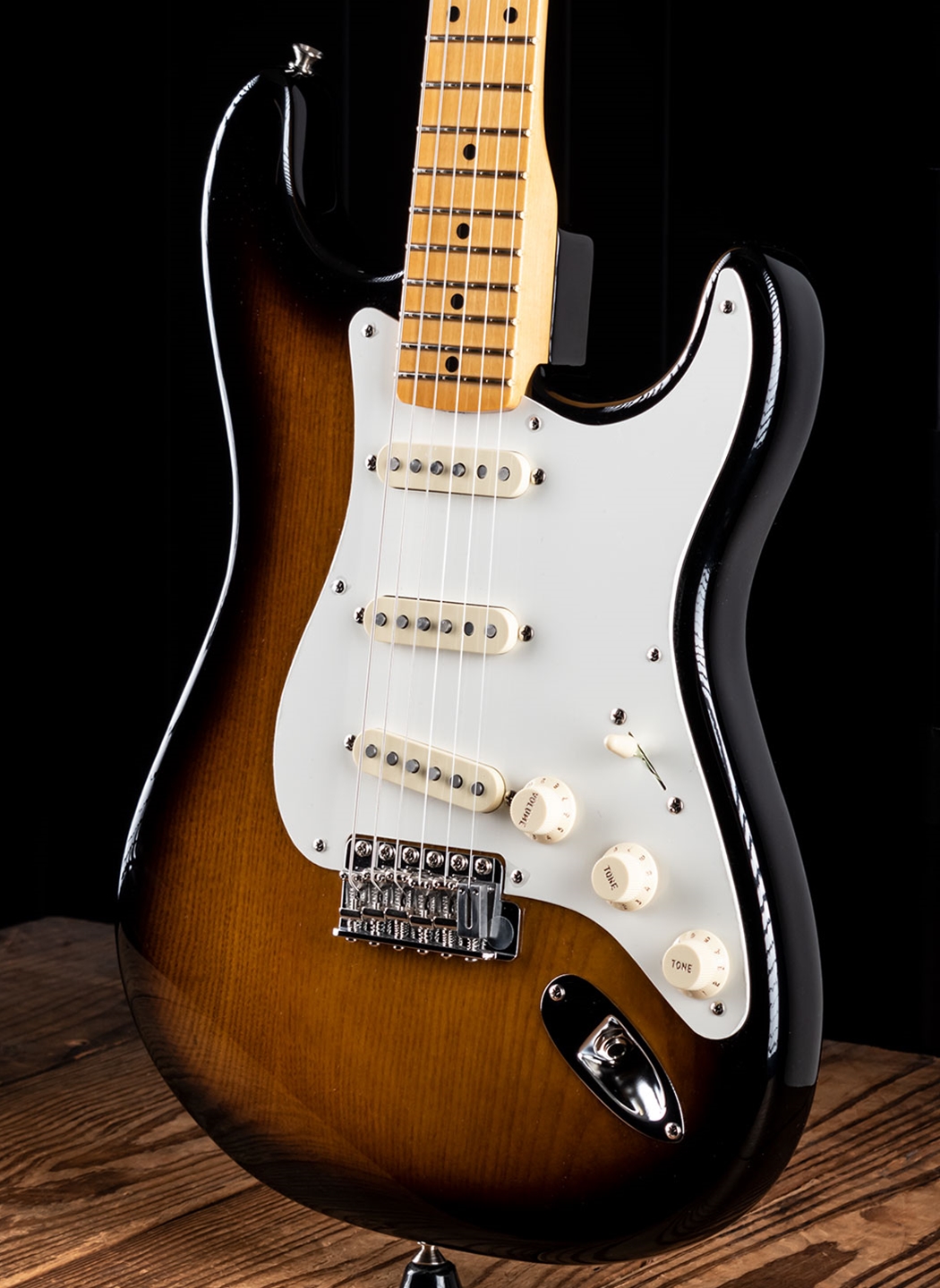 ギター Eric Johnson 1954 Virginia Stratocaster Amazon.com: Fender Stories Collection Eric Johnson 1954