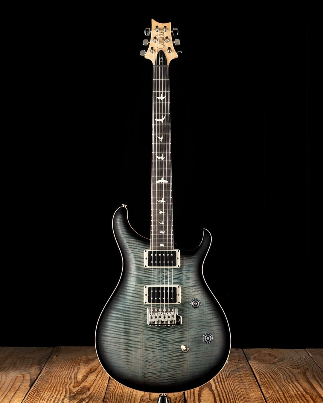 PRS CE24 Maple Top 塗りつぶしBLACK、95年製傷多め鳴良し CE24BlackTop_3quarter_1200x120