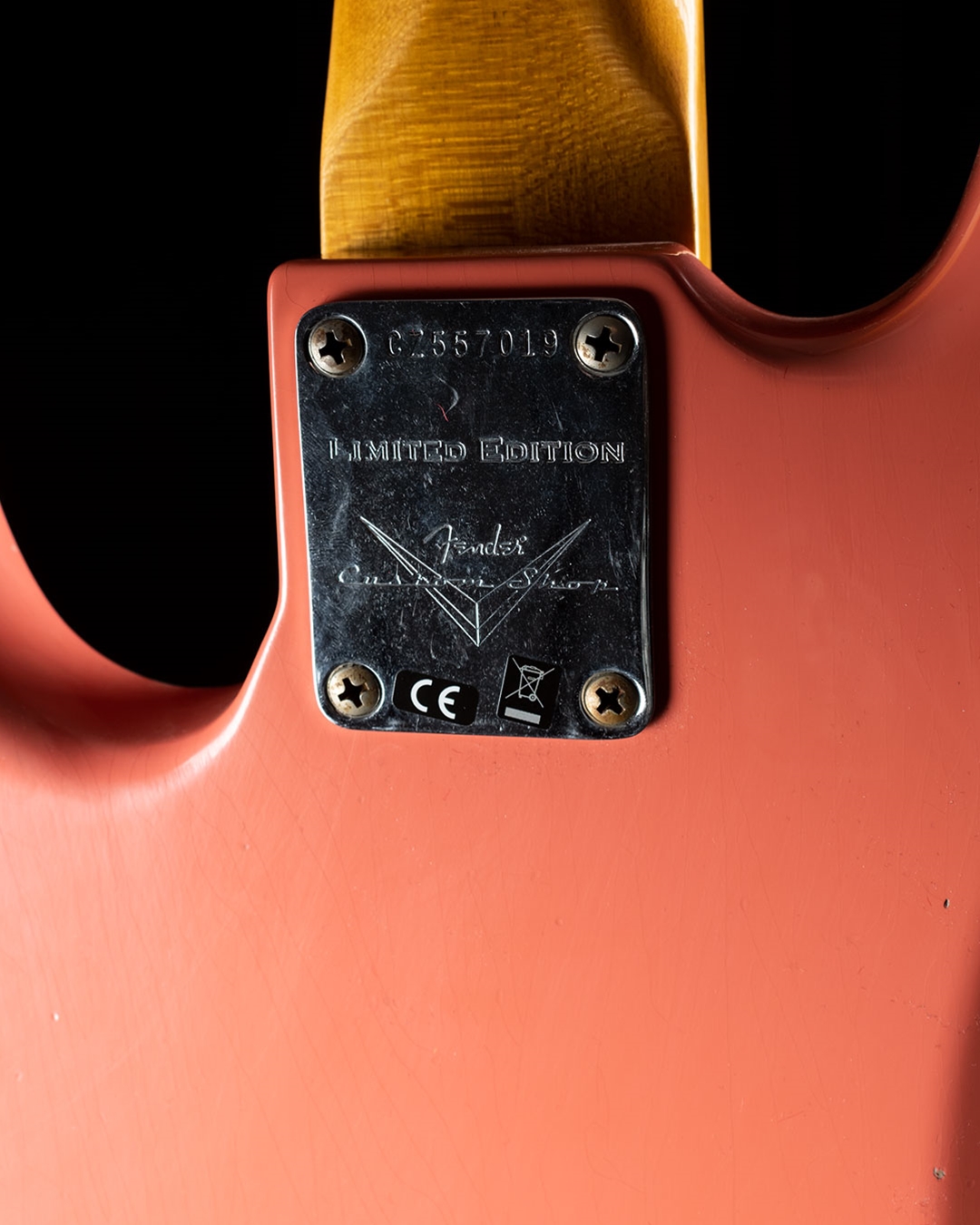 Fender 1964 Journeyman Relic Jazz Bass - Aged Tahitian Coral