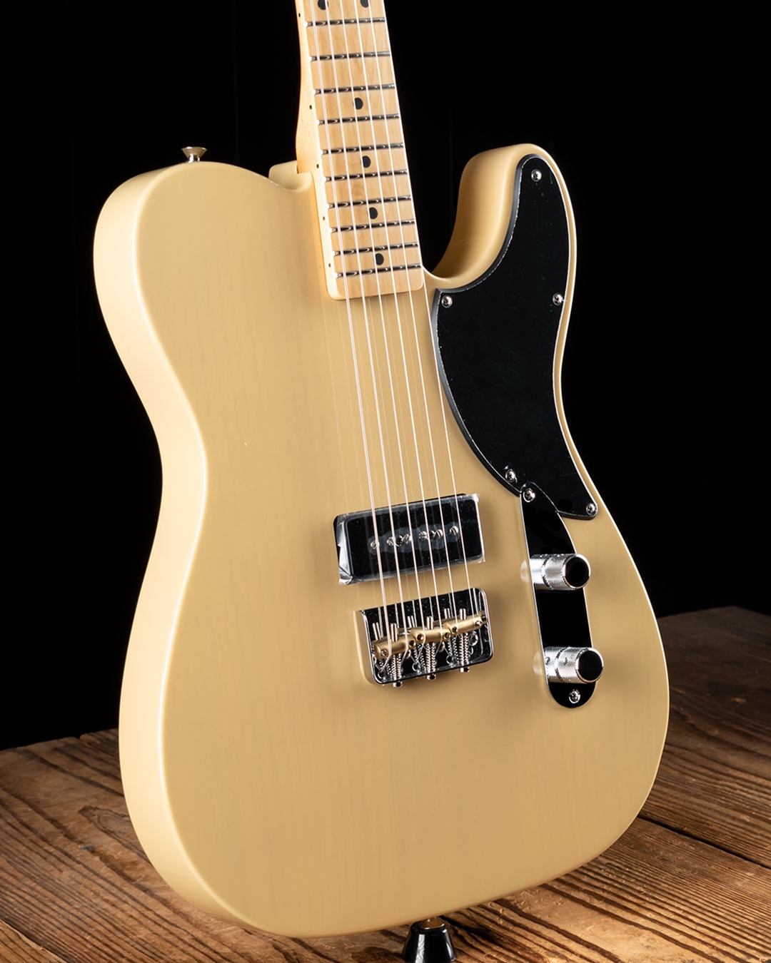 ギター FENDER NOVENTA TELECASTER Amazon.com: Fender Noventa Telecaster Electric Guitar, 2