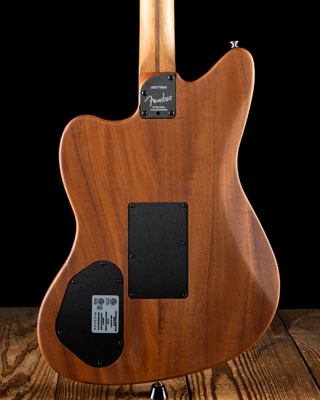 Fender / American Acoustasonic ジャズマスター フェンダーAcoustasonicシリーズにジャズマスター・モデルが登場