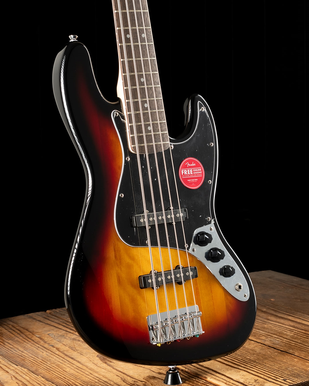 【10383】 Squier Affinity Series Jazz Bass Squier Affinity Series Jazz Bass V - 3-Color Sunburst