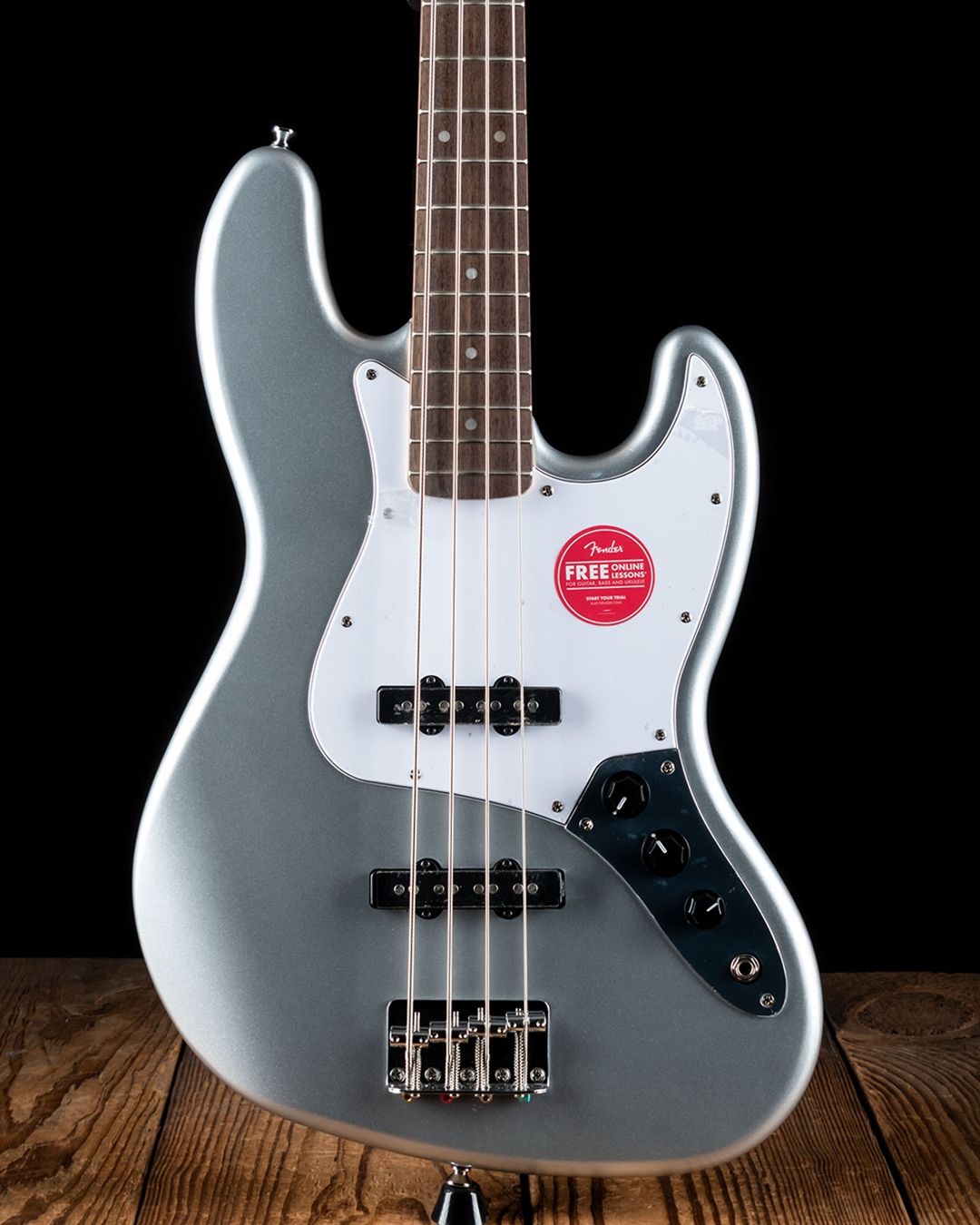 美品）Squier Affinity Series Jazz Bass シルバー Squier Affinity Series Jazz Bass - Slick Silver