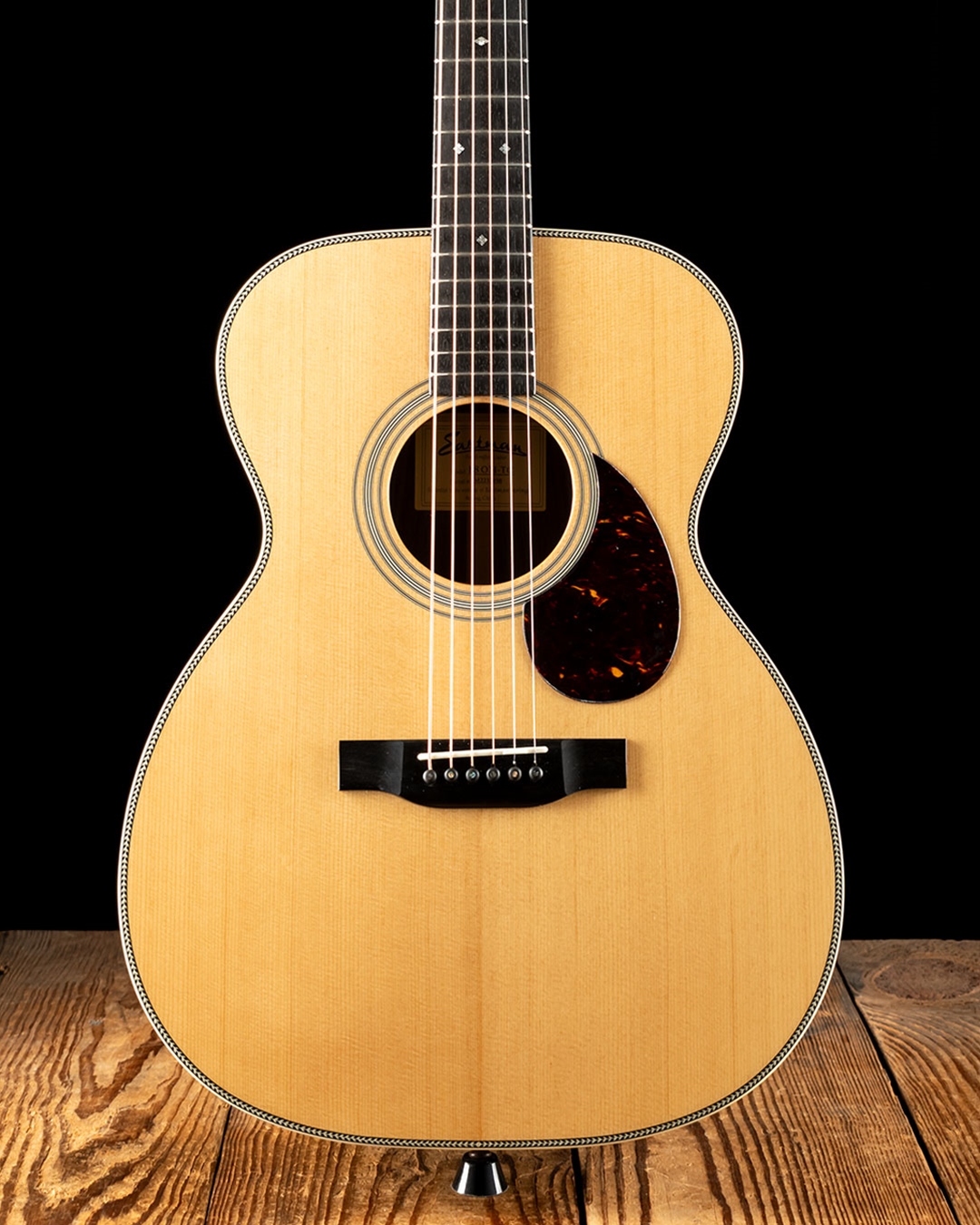 Eastman E8OM TC Traditional Series Orchestra Natural