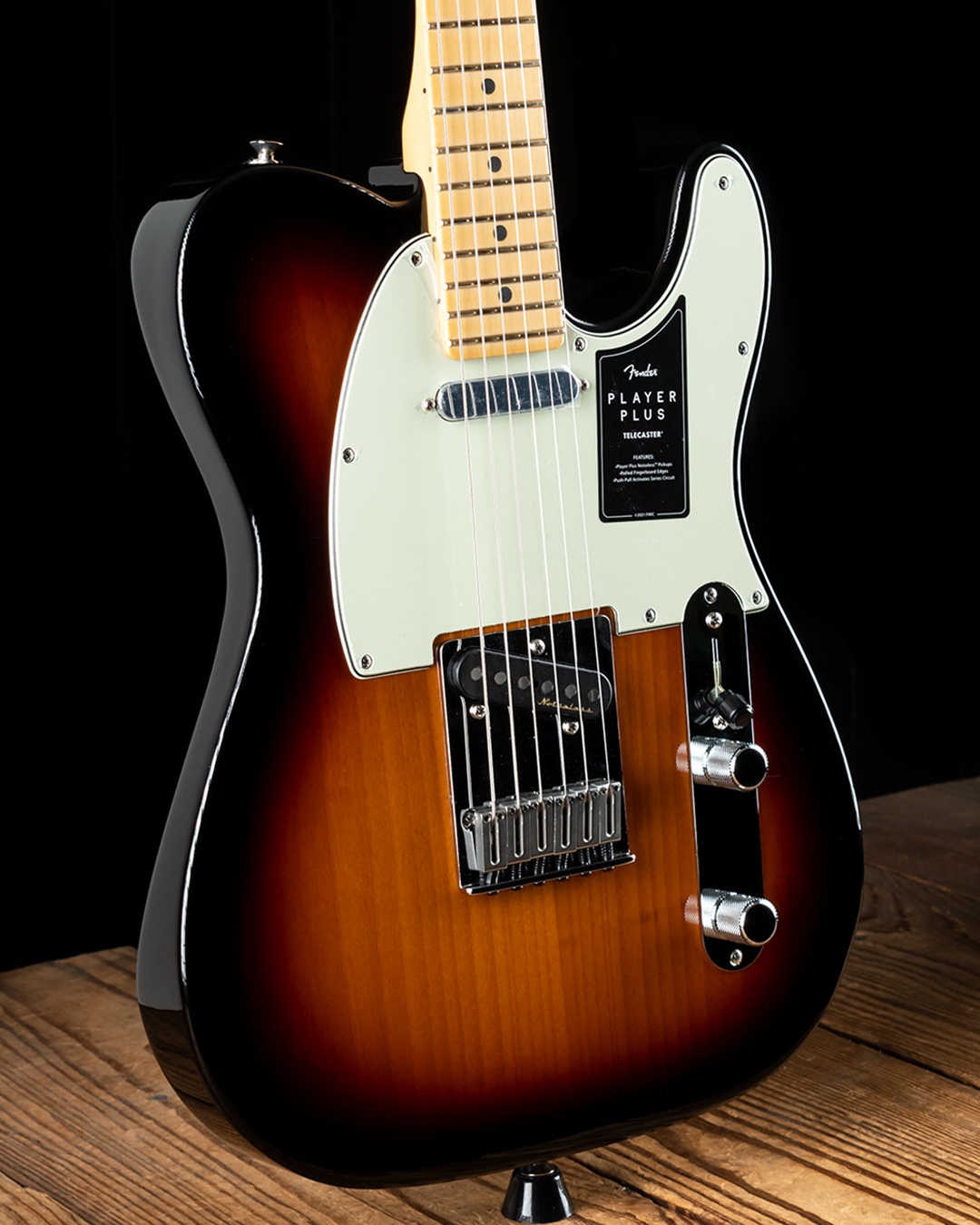 Fender Player Plus Telecaster - 3-Color Sunburst