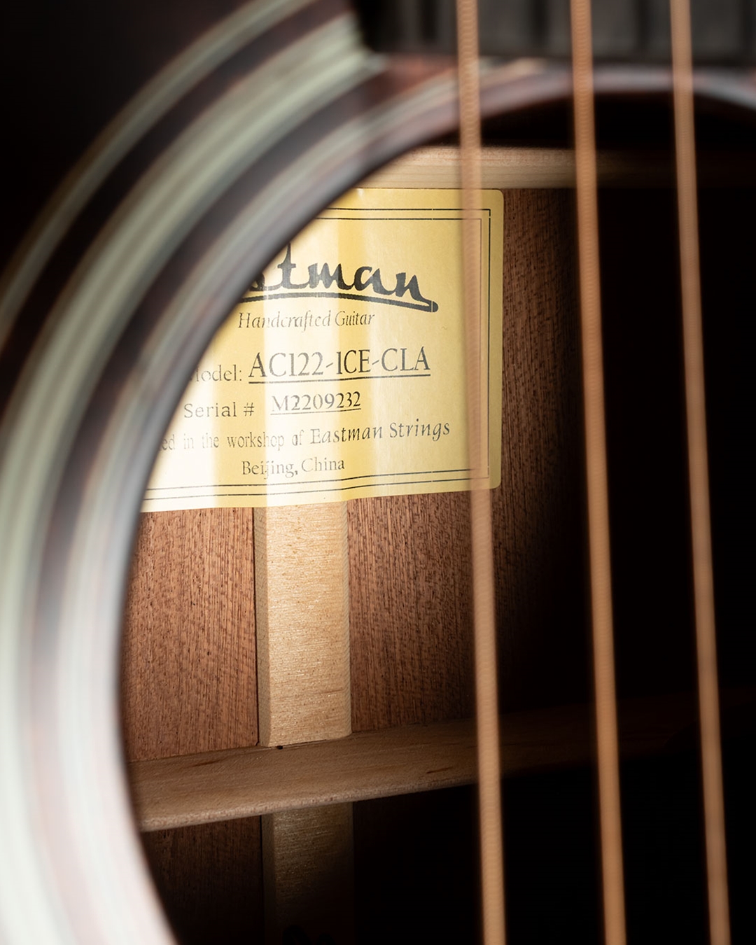 Eastman AC122-1CE - Classic Eastman AC122-1CE - Classic