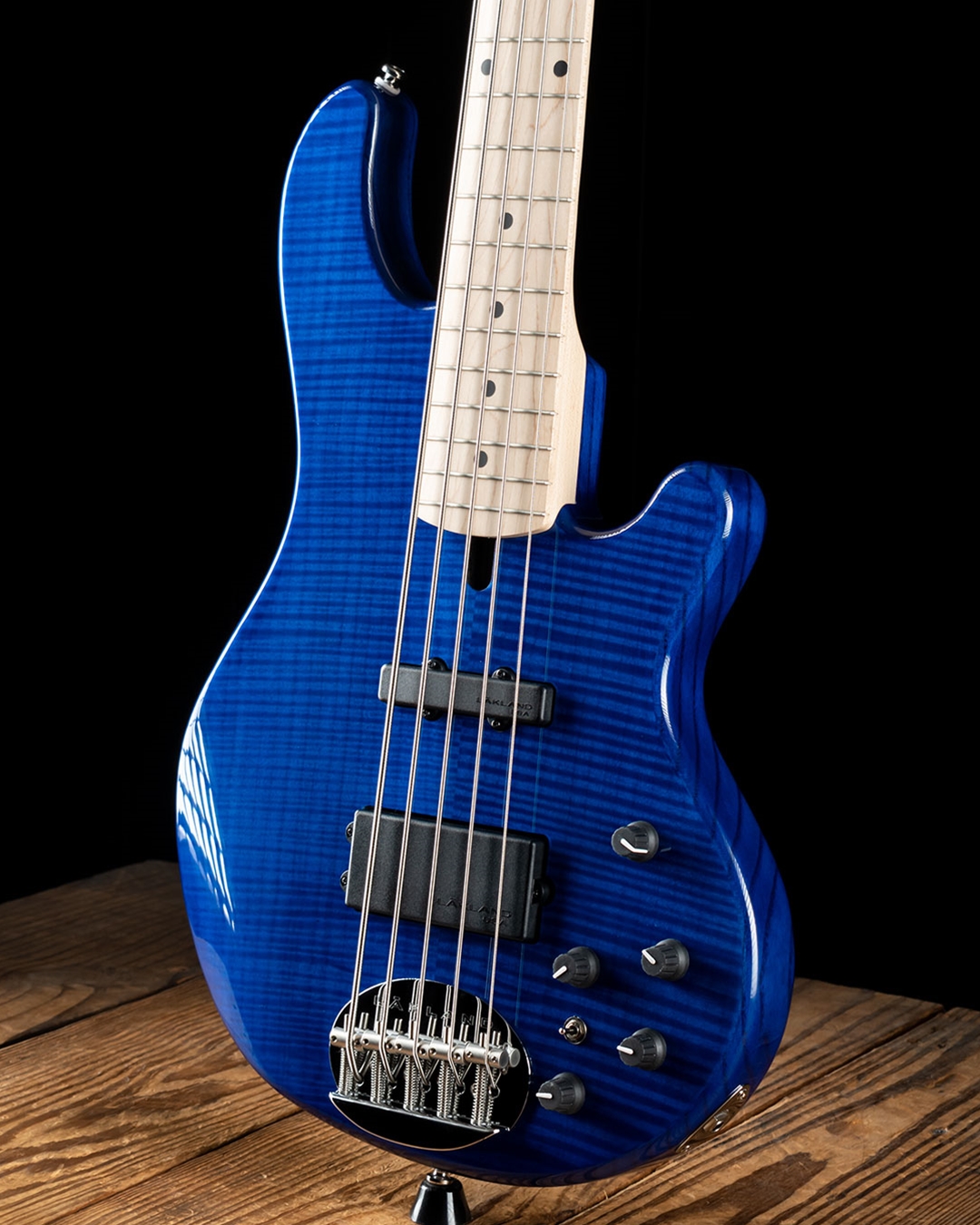 Lakland Skyline 55-02 Deluxe - Translucent Blue