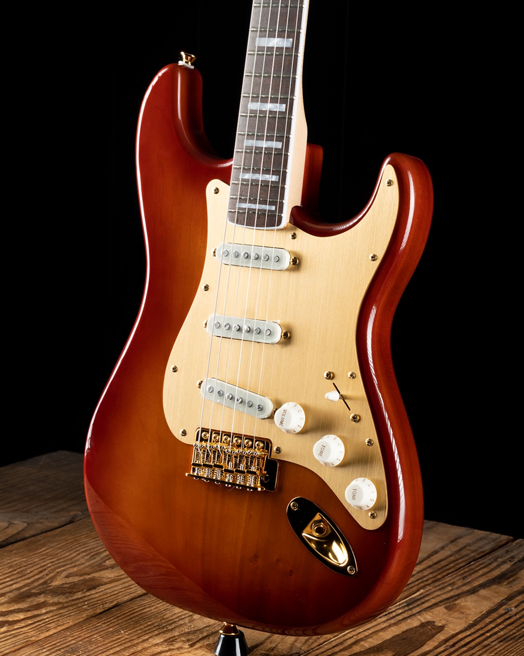 Squier Gold Edition 40th Anniversary Stratocaster - Sienna Sunburst