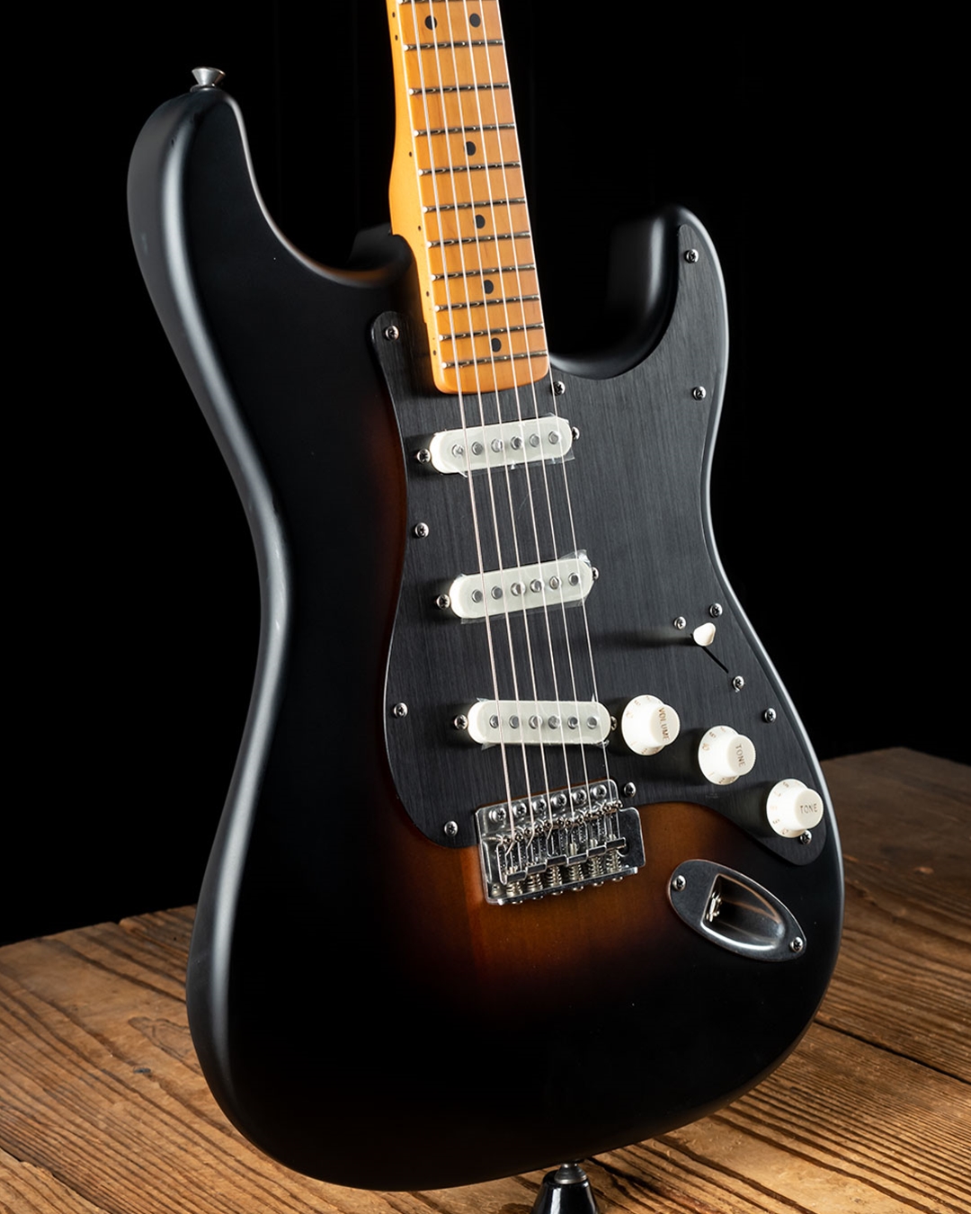 Squier Vintage Edition 40th Anniversary Strat - 2-Color Sunburst