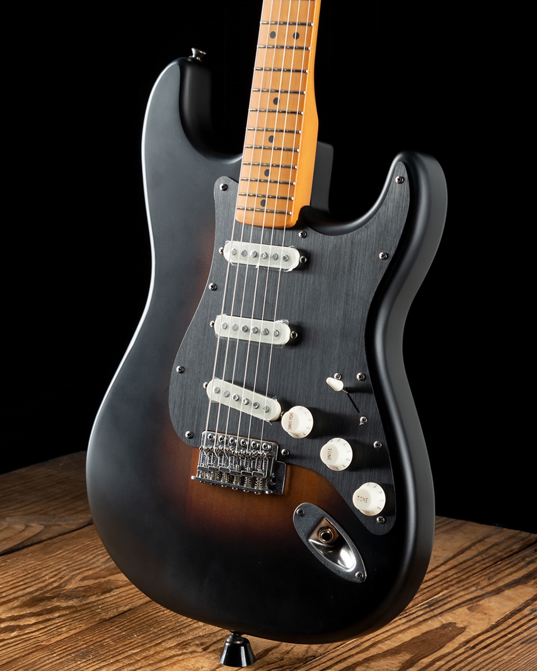 Squier Vintage Edition 40th Anniversary Strat - 2-Color Sunburst