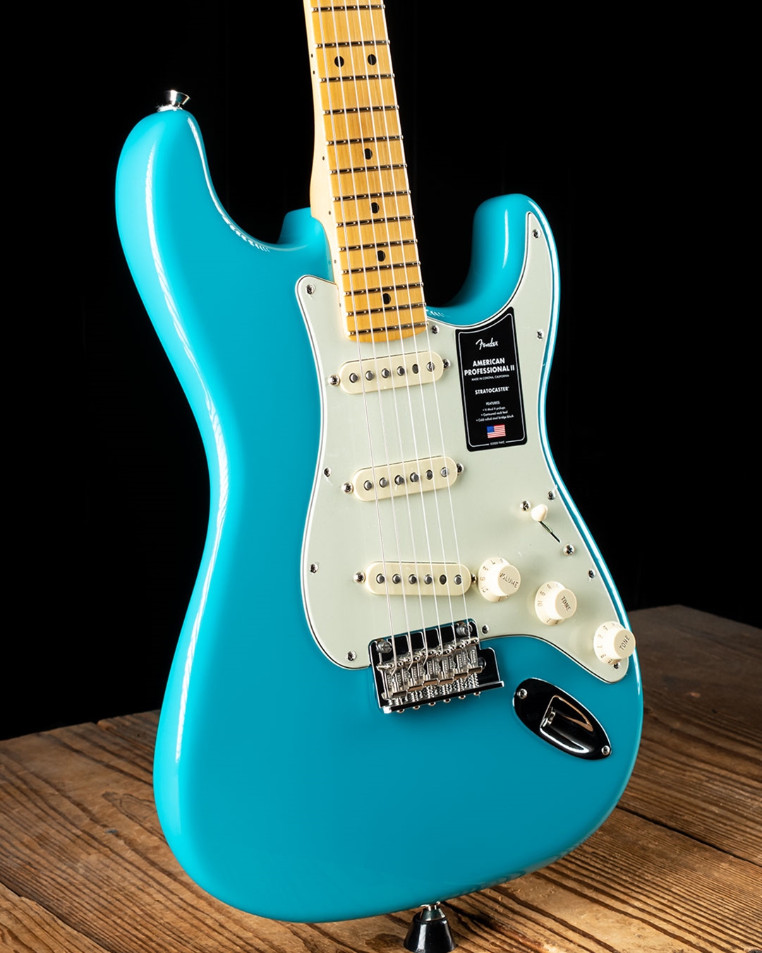 FenderAmericanProfessional IIストラトマイアミブルー Fender USA American Professional II Stratocaster HSS (Miami