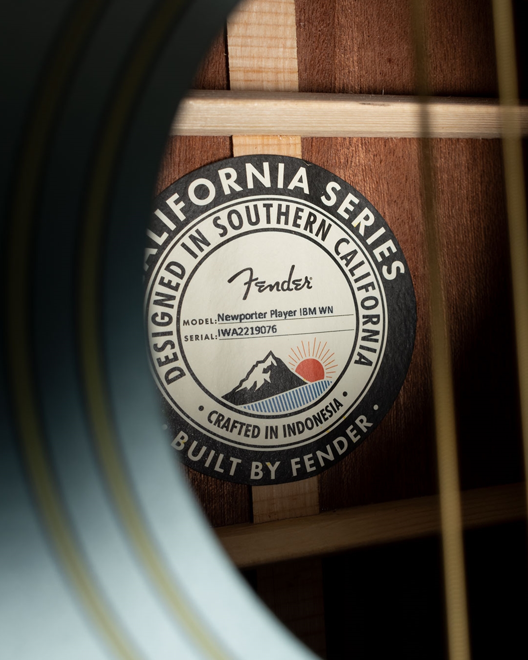 Fender Newporter Player - Ice Blue Satin