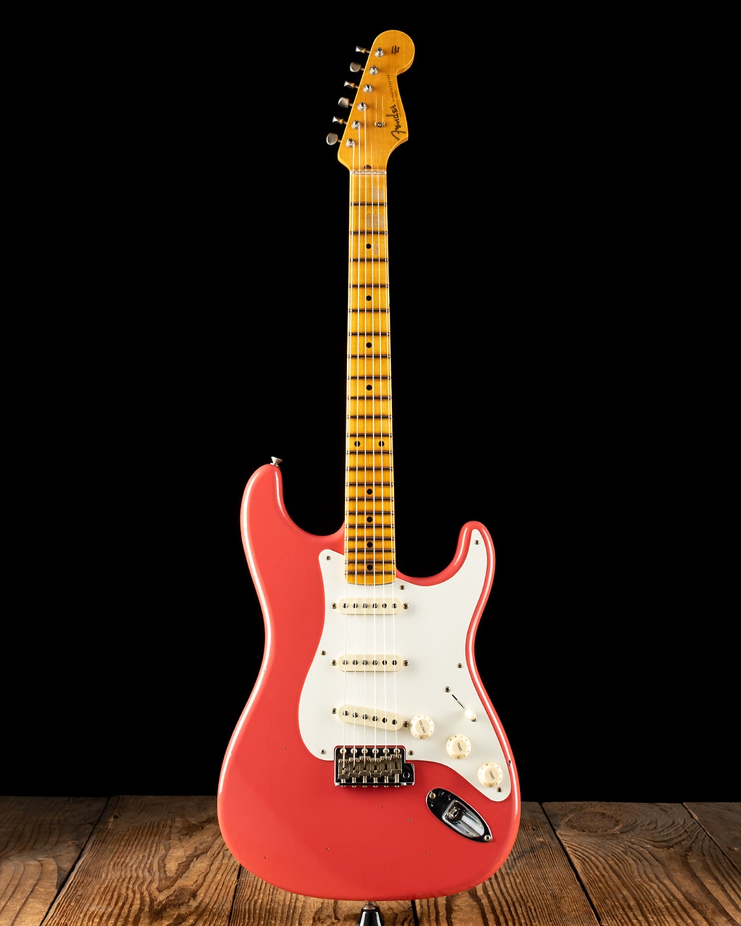 Fender LTD Journeyman Relic '56 Strat - Super Faded Aged Fiesta Red Fender LTD Journeyman Relic '56 Strat - Super Faded Aged Fiesta Red