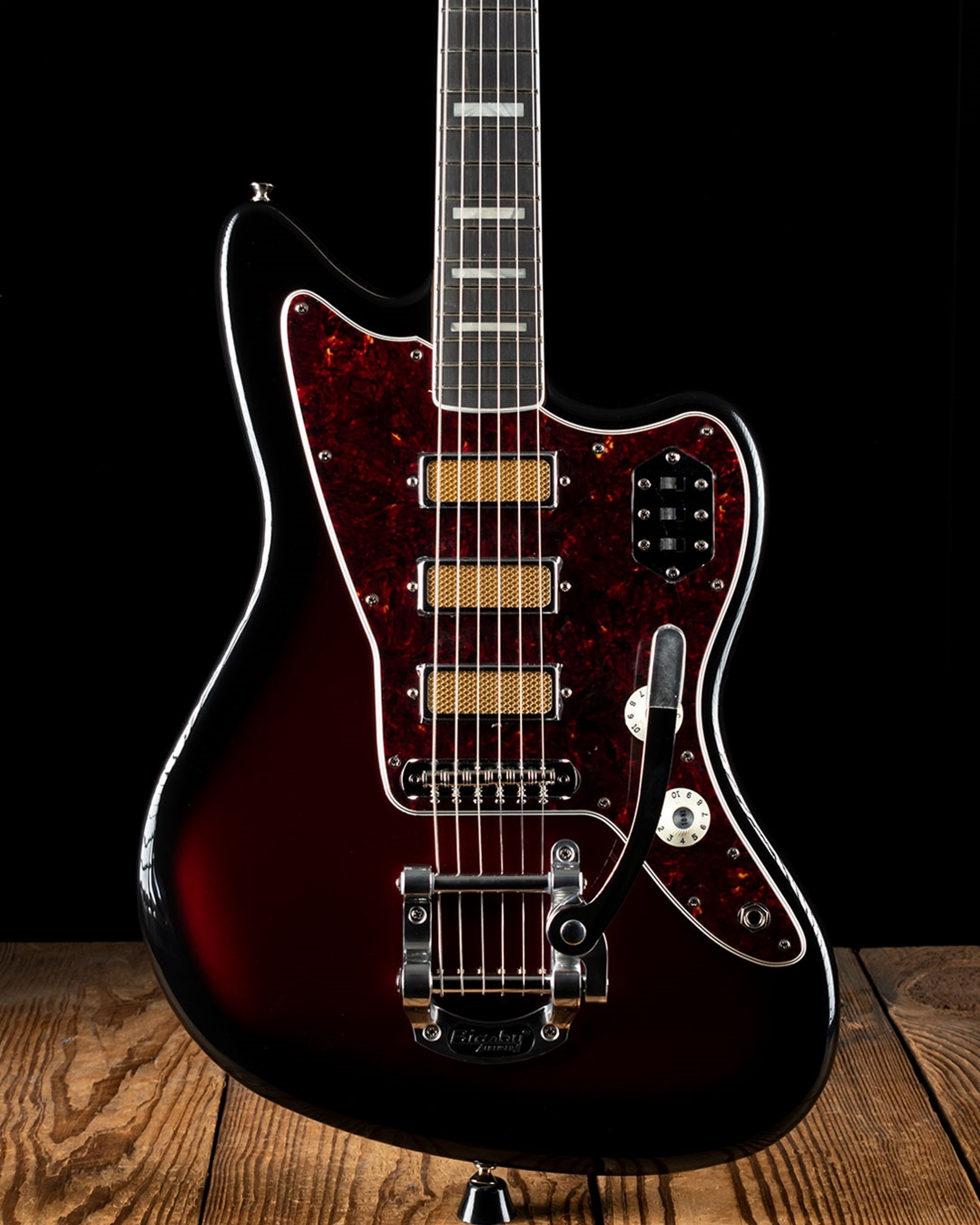 Fender Gold Foil Jazzmaster - Candy Apple Burst