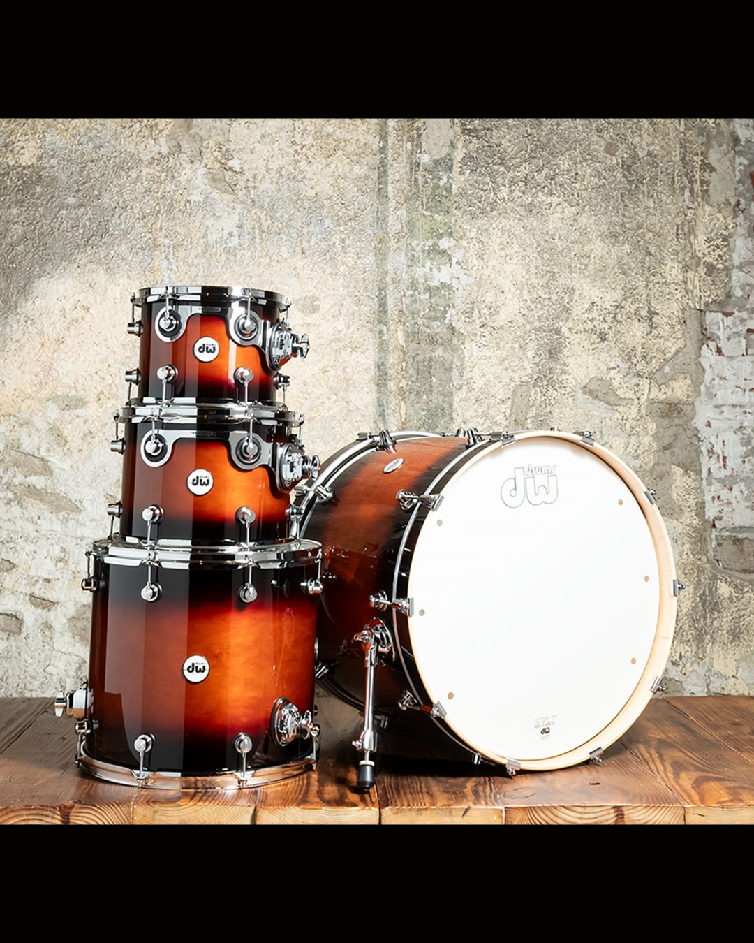 dw tobacco burst Drum Workshop Design Series 4-Piece Shell Pack Drum Set